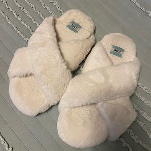 Toms slippers Womens 8